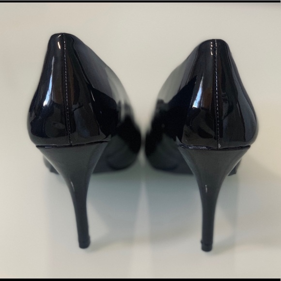 Rampage Black Pointed Toe Heels - Picture 2 of 4
